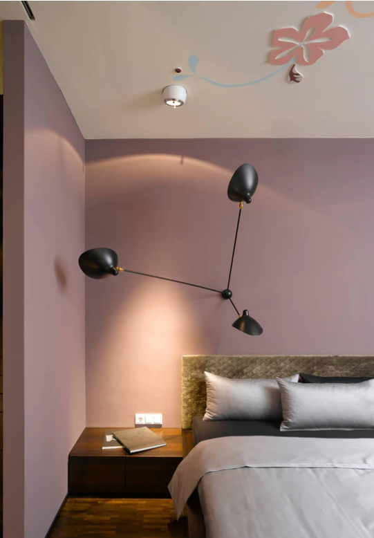 Vertex Orbit Spider Arm Ceiling light